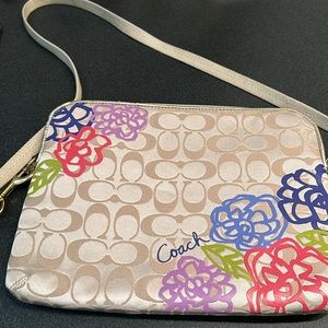 Authentic Coach Gold Poppy IPad bag